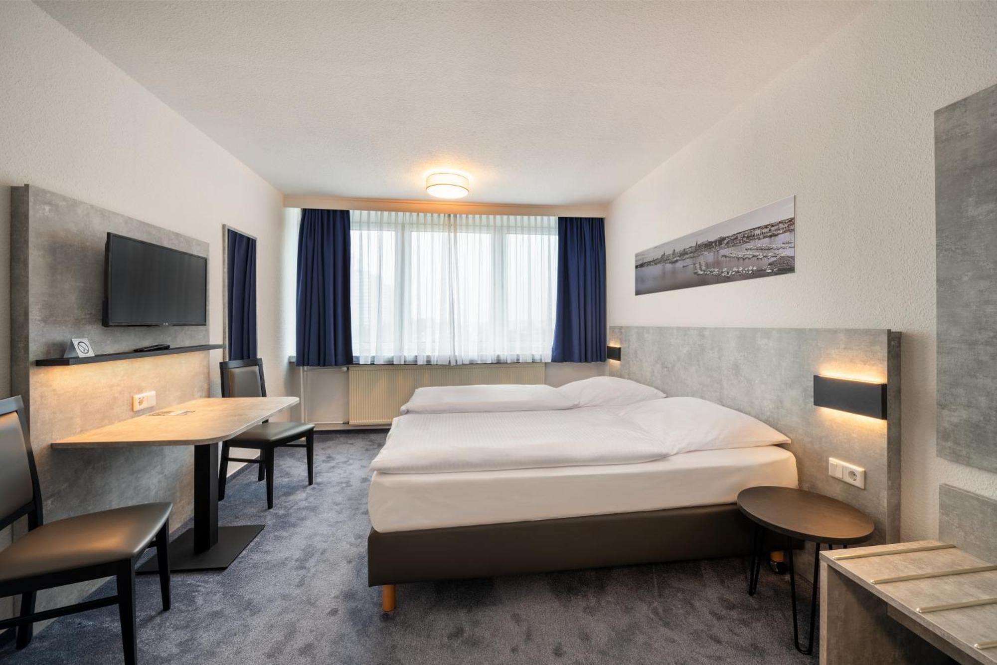 Hotel & Gaestehaus Rostock Luetten Klein Luaran gambar